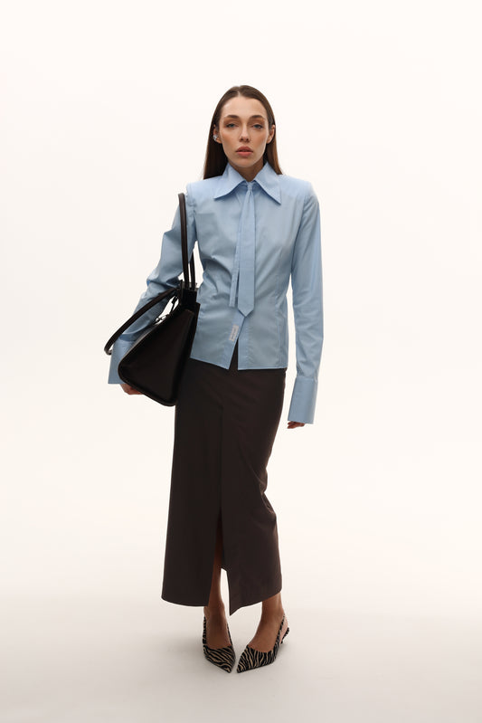 Приталена сорочка з підплечиками